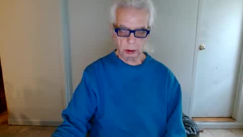 Snapshot of tom112292014 chatting on 01/31/25, 06:03 tom112292014 online show from 01/31/25, 06:03