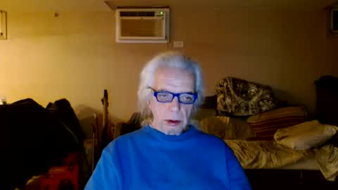 Snapshot of tom112292014 chatting on 02/11/25, 02:14 tom112292014 online show from 02/11/25, 02:14