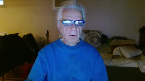 Snapshot of tom112292014 chatting on 02/14/25, 12:14 tom112292014 online show from 02/14/25, 12:14