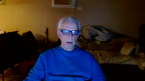 Snapshot of tom112292014 chatting on 02/16/25, 02:09 tom112292014 online show from 02/16/25, 02:09