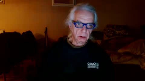 Snapshot of tom112292014 chatting on 03/09/25, 03:22 tom112292014 online show from 03/09/25, 03:22
