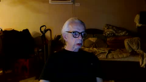 Snapshot of tom112292014 chatting on 09/11/25, 01:49 tom112292014 online show from 09/11/25, 01:49