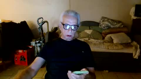 Snapshot of tom112292014 chatting on 09/11/25, 01:55 tom112292014 online show from 09/11/25, 01:55
