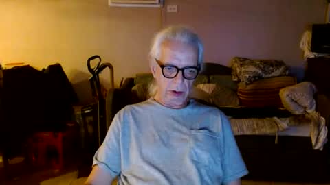 Snapshot of tom112292014 chatting on 09/20/25, 11:22 tom112292014 online show from 09/20/25, 11:22