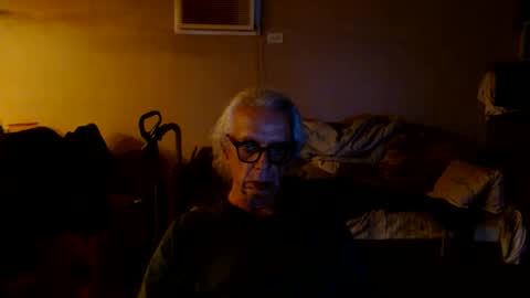 Snapshot of tom112292014 chatting on 09/26/25, 02:04 tom112292014 online show from 09/26/25, 02:04