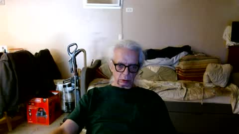 Snapshot of tom112292014 chatting on 10/01/25, 04:02 tom112292014 online show from 10/01/25, 04:02