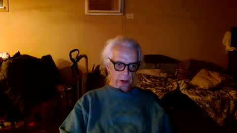 tom112292014 online show from 10/29/25, 02:58