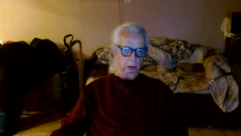 Snapshot of tom112292014 chatting on 05/14/26, 04:52 tom112292014 online show from 05/14/26, 04:52