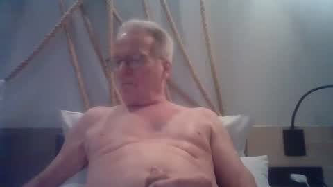 Snapshot of tom60sam chatting on 06/23/26, 08:18 tomsam online show from 06/23/26, 08:18