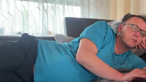 Tom online show from 04/06/26, 05:25