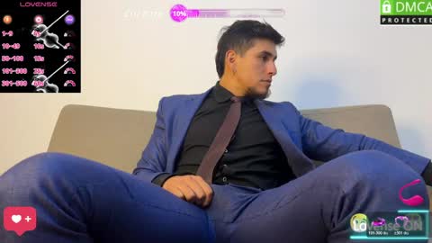 Snapshot of tom_blunt96 chatting on 06/07/26, 11:14 TOM online show from 06/07/26, 11:14