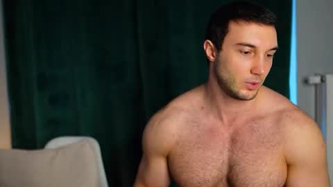 Tom online show from 02/02/26, 07:18