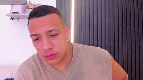 Tom muscle1 online show from 10/03/25, 12:02