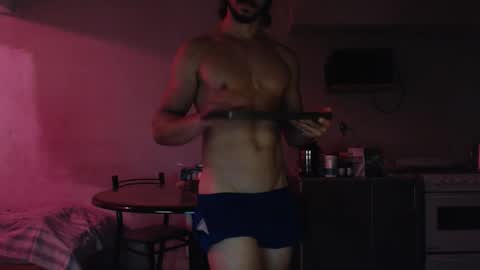 Snapshot of tom_show chatting on 02/11/26, 11:43 tom_show online show from 02/11/26, 11:43