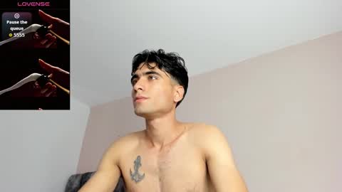 tom online show from 10/31/25, 05:25