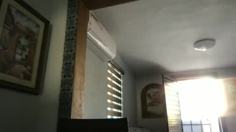 Hola online show from 12/02/24, 04:09