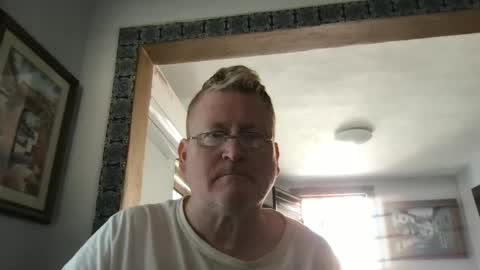 Hola online show from 01/31/25, 06:36