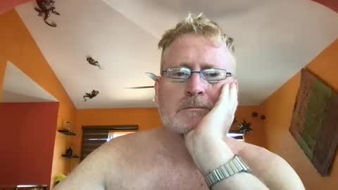 Hola online show from 09/18/25, 06:10