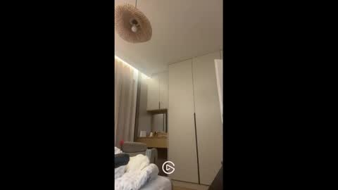 tomaszjager01 online show from 03/12/25, 11:54