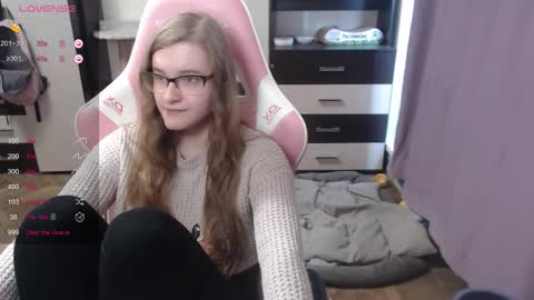 tomato_tease online show from 09/18/25, 12:29