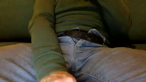 Snapshot of tombi125 chatting on 12/09/24, 05:52 tombi125 online show from 12/09/24, 05:52