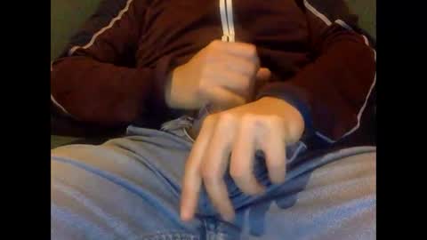 Snapshot of tombi125 chatting on 01/11/25, 07:16 tombi125 online show from 01/11/25, 07:16