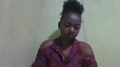 Snapshot of tomboasy chatting on 09/26/25, 05:06 tomboasy online show from 09/26/25, 05:06