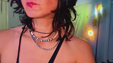 tomboy_titties online show from 06/17/26, 03:20