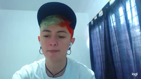 Snapshot of tomboyblue chatting on 12/05/24, 06:44 Blue online show from 12/05/24, 06:44