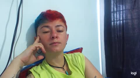Snapshot of tomboyblue chatting on 12/24/24, 01:17 Blue online show from 12/24/24, 01:17