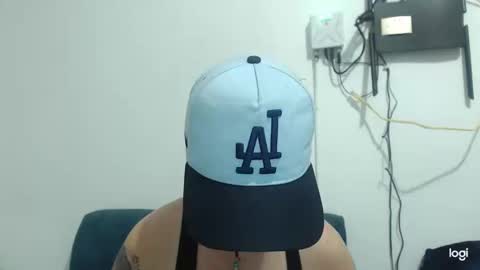 Snapshot of tomboyblue chatting on 01/08/25, 12:06 Blue online show from 01/08/25, 12:06
