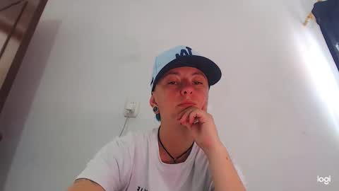 Snapshot of tomboyblue chatting on 01/08/25, 07:34 Blue online show from 01/08/25, 07:34