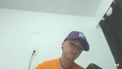 Snapshot of tomboyblue chatting on 01/09/25, 11:02 Blue online show from 01/09/25, 11:02
