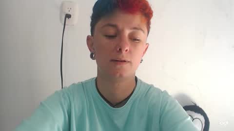 Snapshot of tomboyblue chatting on 01/15/25, 04:32 Blue online show from 01/15/25, 04:32