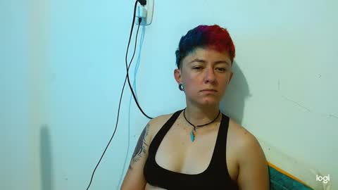 Snapshot of tomboyblue chatting on 01/16/25, 12:31 Blue online show from 01/16/25, 12:31