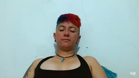 Snapshot of tomboyblue chatting on 01/22/25, 10:29 Blue online show from 01/22/25, 10:29