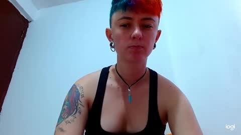 Snapshot of tomboyblue chatting on 02/04/25, 07:00 Blue online show from 02/04/25, 07:00