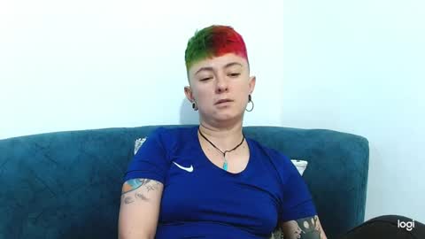 Snapshot of tomboyblue chatting on 03/12/25, 05:38 Blue online show from 03/12/25, 05:38