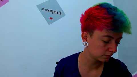 Snapshot of tomboyblue chatting on 09/09/25, 06:51 Blue online show from 09/09/25, 06:51