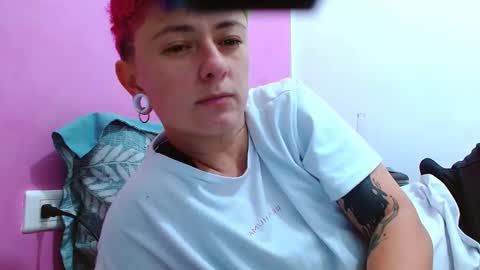 Snapshot of tomboyblue chatting on 09/16/25, 09:21 Blue online show from 09/16/25, 09:21