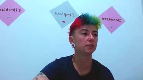 Snapshot of tomboyblue chatting on 09/24/25, 02:48 Blue online show from 09/24/25, 02:48