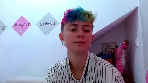 Snapshot of tomboyblue chatting on 10/19/25, 04:51 Blue online show from 10/19/25, 04:51