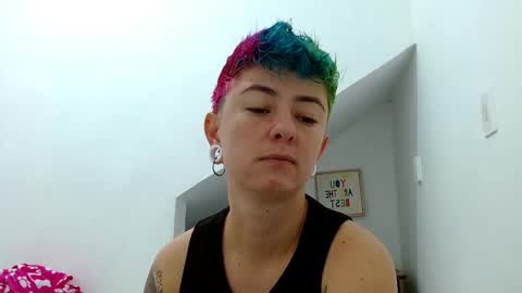 Snapshot of tomboyblue chatting on 11/05/25, 03:01 Blue online show from 11/05/25, 03:01