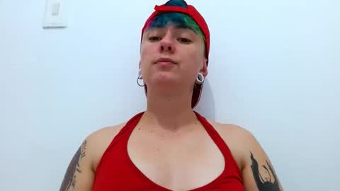 Snapshot of tomboyblue chatting on 11/07/25, 04:45 Blue online show from 11/07/25, 04:45