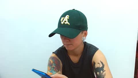 Snapshot of tomboyblue chatting on 11/14/25, 10:25 Blue online show from 11/14/25, 10:25