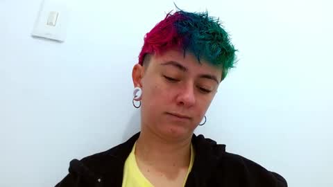 Snapshot of tomboyblue chatting on 11/20/25, 01:00 Blue online show from 11/20/25, 01:00