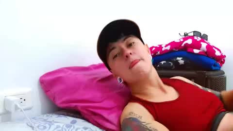 Snapshot of tomboyblue chatting on 12/14/25, 05:07 Blue online show from 12/14/25, 05:07