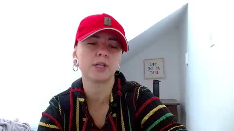 Snapshot of tomboyblue chatting on 12/16/25, 03:06 Blue online show from 12/16/25, 03:06