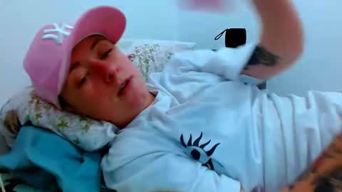 Snapshot of tomboyblue chatting on 02/04/26, 09:20 Blue online show from 02/04/26, 09:20