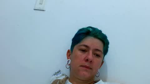 Snapshot of tomboyblue chatting on 02/10/26, 09:52 Blue online show from 02/10/26, 09:52